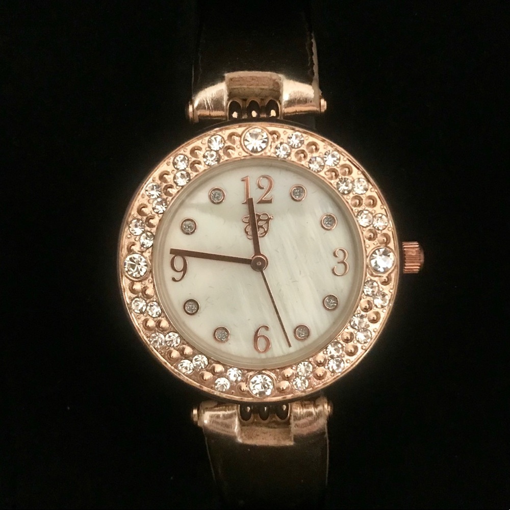 NEW Elizabeth Arden Metallic Rose Pink Watch ⏰